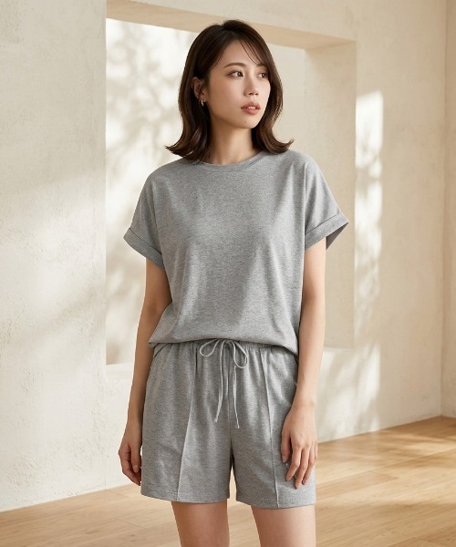 クロノス　長袖カットソー ショートパンツ　セットアップ COCOMOMO セットアップ 夏 夏のリラックスセット セットアップ 半袖