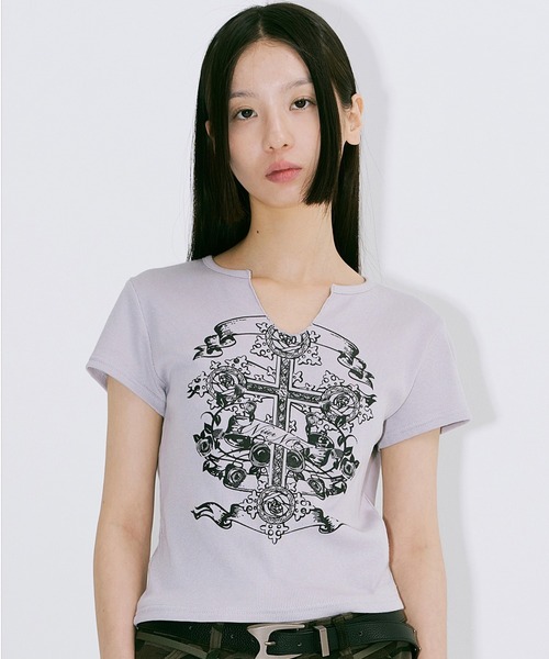 tシャツ A'GEM/9 × .kom 「NIIER NOR/ニア ノア」 CROSS-ROSE CROP TOP/クロスローズ クロップTシャツ レ