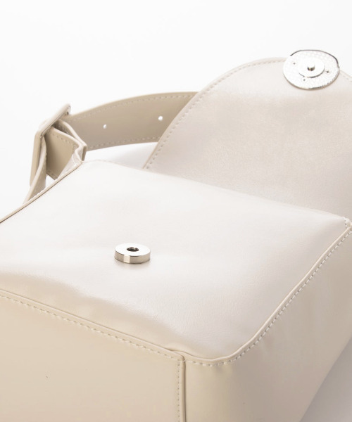 【NEW】カカトゥ（kakatoo）/カカトゥ kakatoo / ダブルファスナーセミショルダー kakatoo（カカトゥ） ショルダーバッグ バッグ kakatoo / ミディアム