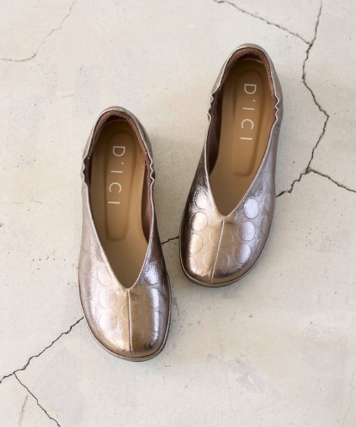 D'ICI レディースパンプス サイズ ２３.５センチ D'ICI（ディッシィ） パンプス 「新色追加」Vカットフラットパンプス