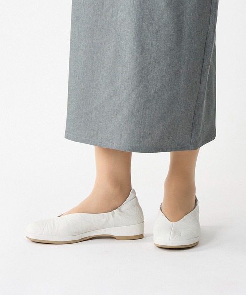 D'ICI パンプス 「新色追加」Vカットフラットパンプス
