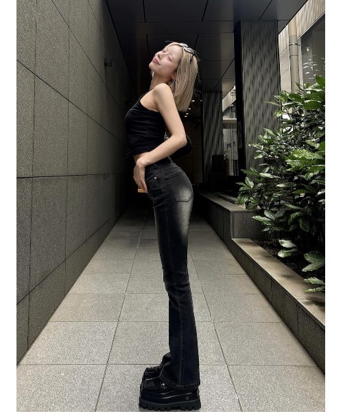 新品未使用　タグ付き　Darich ブラストフレアデニムパンツ　デニムパンツ Darich ジーンズ デニム デニムパンツ ブラストフレアデニム
