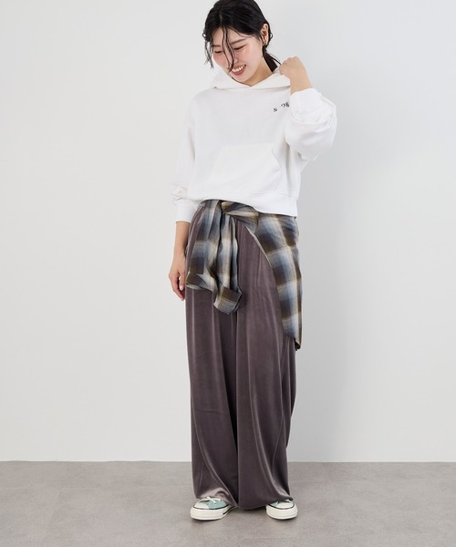SPORTY&RICH パーカー 「SPORTY ＆ RICH」クロップドフーディ-Soft