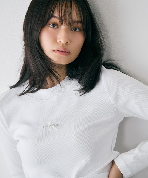 新品　  ロングスリーブモノグラムベビーTシャツ Calvin Klein（カルバン・クライン） tシャツ ロングスリーブ