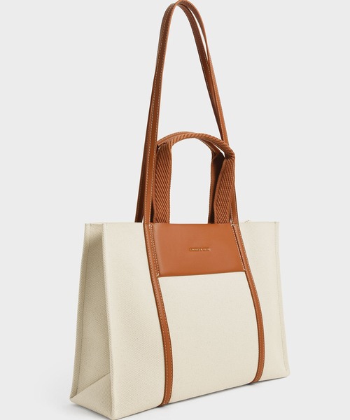 【美品】ベージュトートバッグCharles&keith CHARLES ＆ KEITH（チャールズ&キース） 「CHARLES & KEITH」 トート