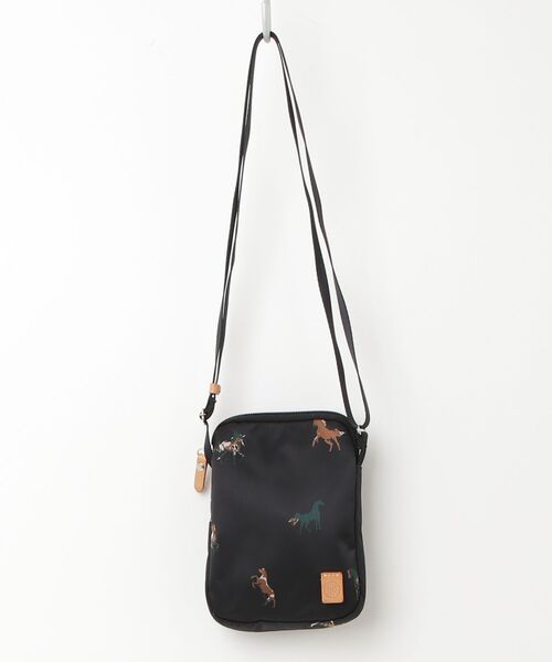 未使用級✨russet シンプルショルダーバッグ　軽量　ブラック russet（ラシット） ショルダーバッグ バッグ 「290g/弱撥水」シンプル