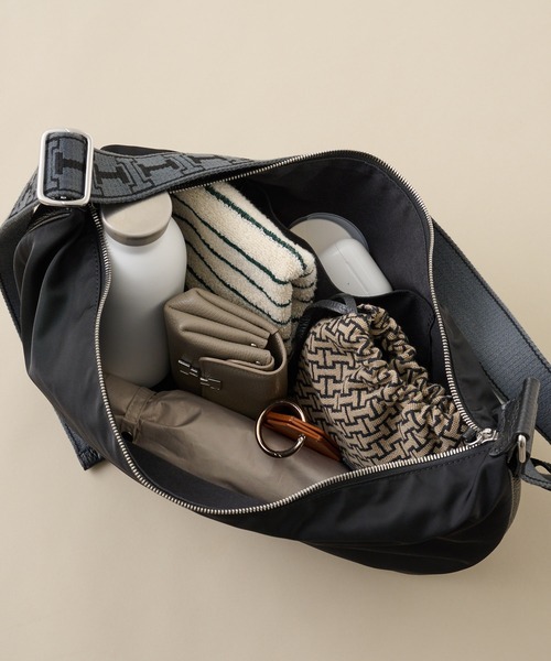 IACUCCI（イアクッチ） ショルダーバッグ バッグ アーゴ M NYLON/CERVO