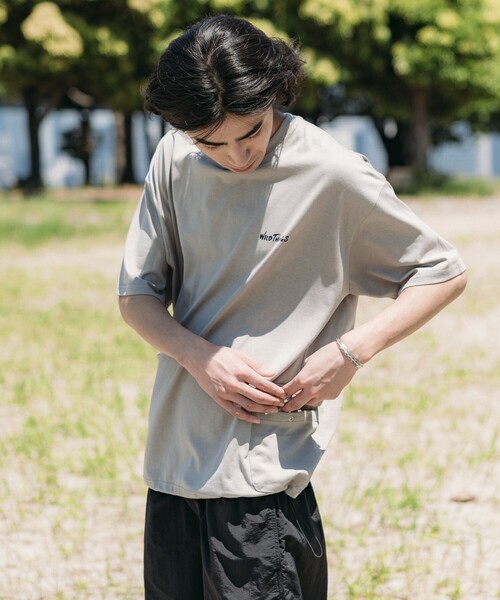 「FREAK'S STORE」 半袖Tシャツ「Wild Thingsコラボ」 MEDIUM グレイッシュベージュ メンズ_画像8