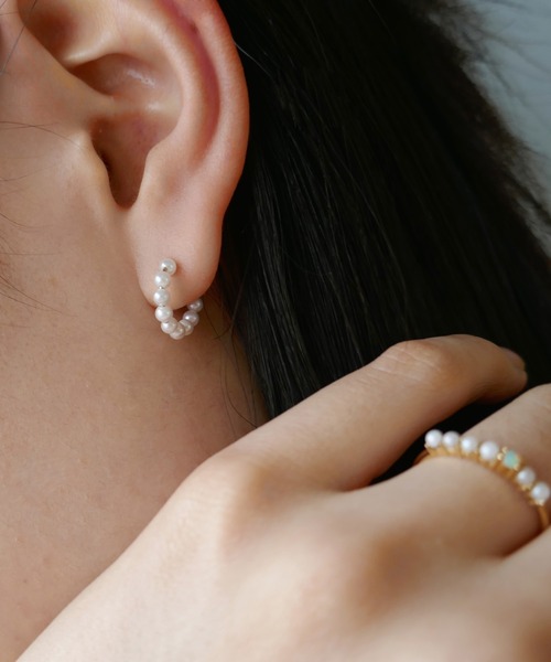 little emblem ピアス little emblem（リトルエンブレム）の「リップタトゥーダイヤモンド