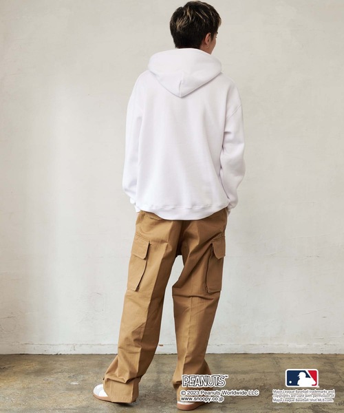 新品【MLB ×PEANUTS】別注コラボ　スヌーピー　フーディーパーカー　XL PEANUTS パーカー 「MLB ×PEANUTS」別注コラボ 裏起毛 フーディー プル