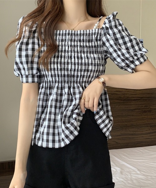 本日22時まで【新品未使用タグ付】オフショルダーギンガムぺプラムトップス TITTY＆CO. ブラウス シャツ ギンガムチェックオフショルダー