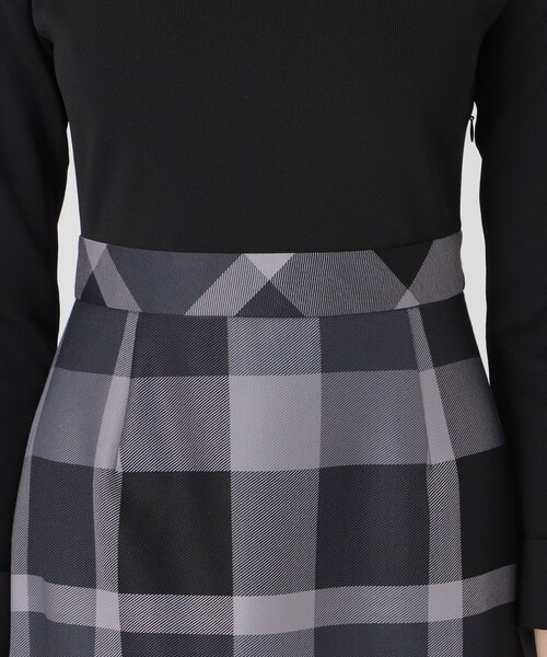 BLUE LABEL CRESTBRIDGE（ブルーレーベルクレストブリッジ