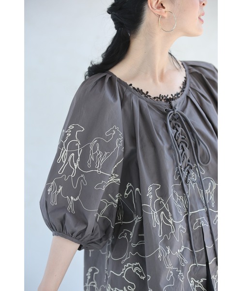 慈雨 ジウ レイヤード風 刺繍コットンシャツ 長袖 ブラック 黒 40 b13677jb-03.jpg