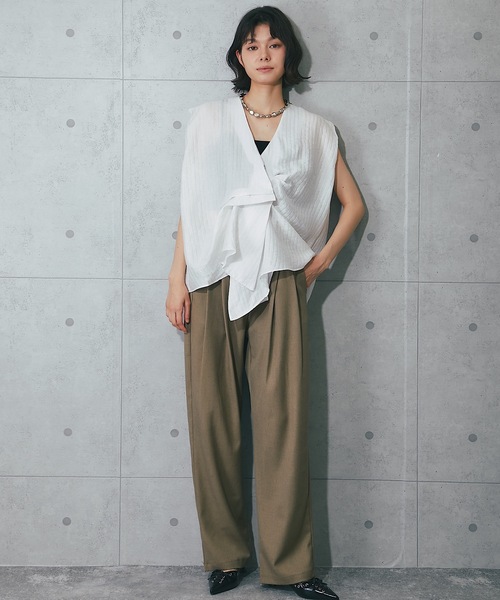 SMILE ORCHID（スマイルオーキッド） ブラウス シャツ Vネック