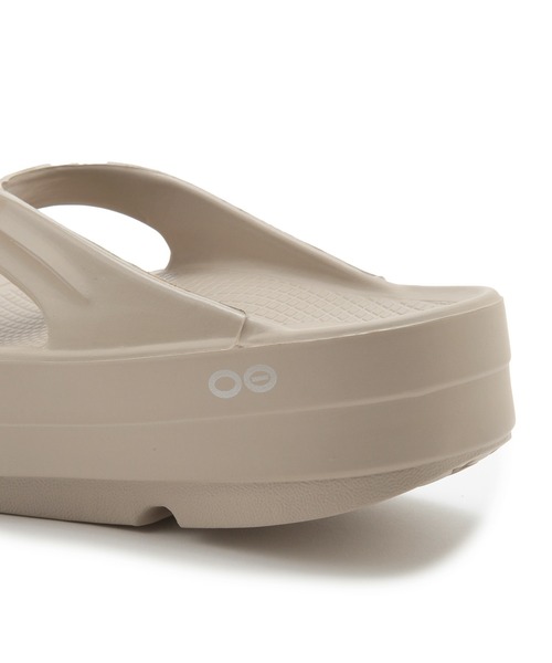 OOFOS サンダル 「OOFOS/ウーフォス」OOmega リカバリーサンダル