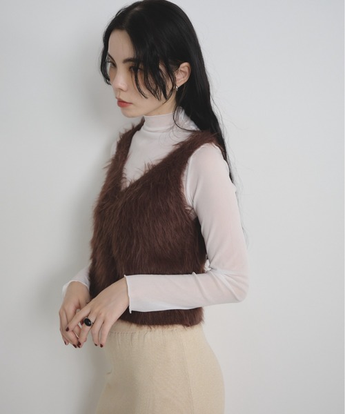 Shelly island（シェリーアイランド） ベスト ジレ フェザーヤーン