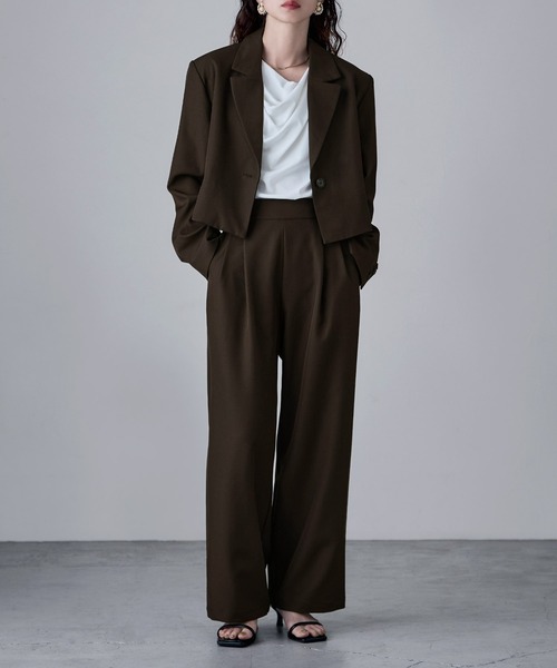 マニッシュパンツスーツ（レディーススーツ、フォーマル