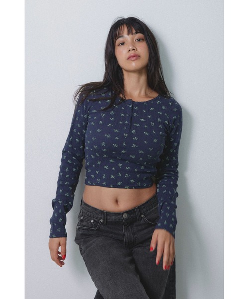 ALEXIA STAM（アリシアスタン） tシャツ Henley Neck Floral Long