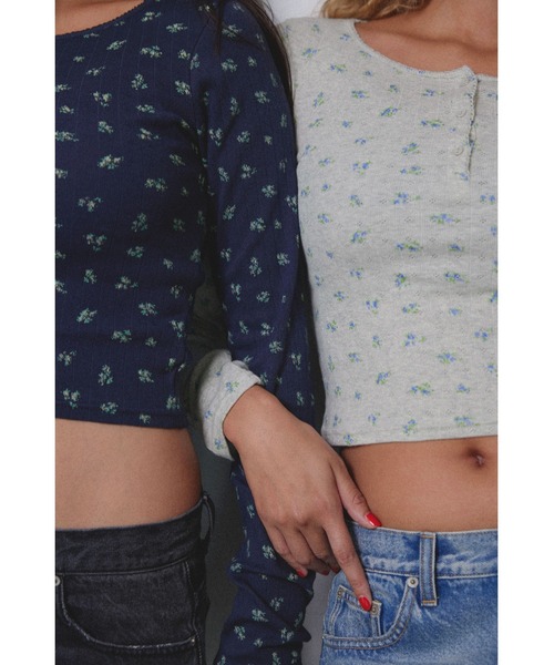 ALEXIA STAM（アリシアスタン） tシャツ Henley Neck Floral Long