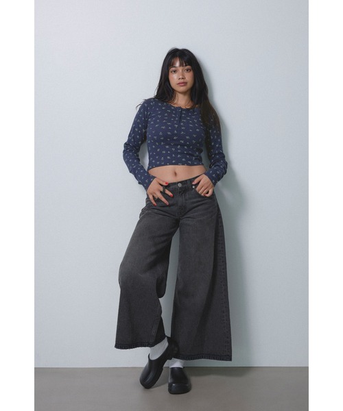 ALEXIA STAM（アリシアスタン） tシャツ Henley Neck Floral Long