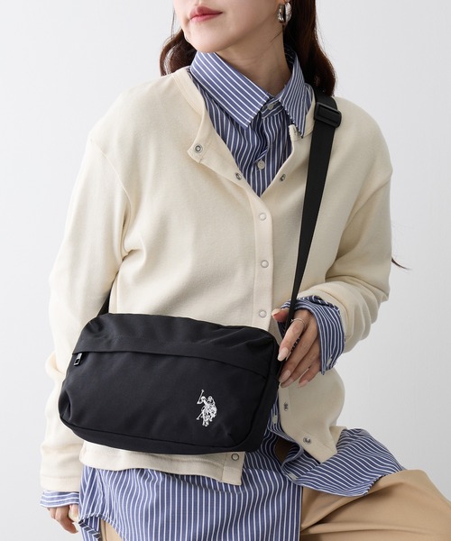 U.S. POLO ASSN. 黒のショルダーバッグ未使用♪ U.S. POLO ASSN.（ユーエスポロアッスン） ショルダーバッグ FREE