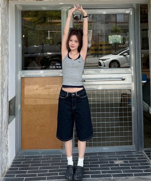 AVYL タンクトップ ノースリーブ マルチボーダーヘンリーネック