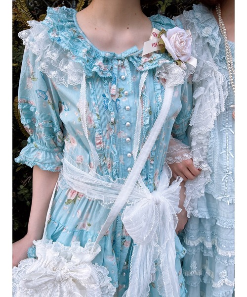 最終値下げ！新品 ピンクハウス♥超豪華 ホワイトローズ刺繍使い段々ワンピース PINK HOUSE（ピンクハウス） ワンピース Rose Pearlプリントワンピース