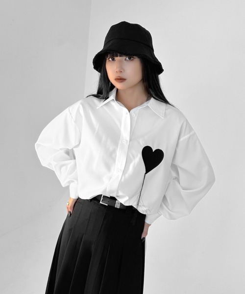 LVEU. シャツ ブラウス 「LVEU.」ハート刺繍デザインシャツ / トップス 