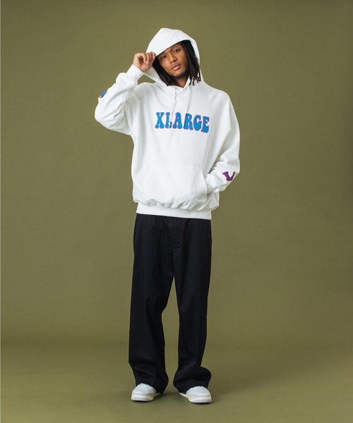 XLARGE ネイビー パーカー　フラワー XLARGE（エクストララージ）の「FLOWER OG PULLOVER HOODED