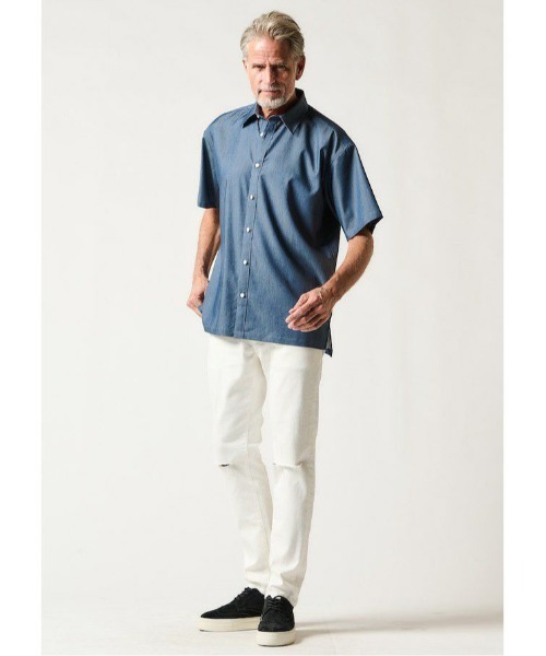 1 piu 1 uguale 3（ウノピゥウノウグァーレトレ） ジーンズ