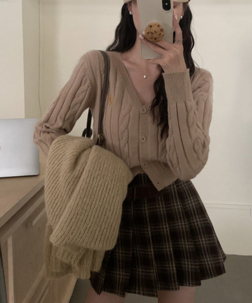 春カーディガン レディース カーディガン ニット セーター インナー ゆったり vネック ボタン付き ケーブル編み ファッション 柔らかい エレガント 無地 カーディガン 春 も大活躍 ケーブル編み Vネック 韓国