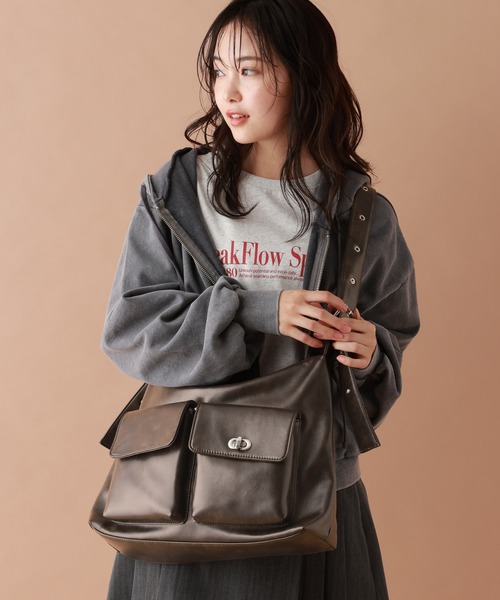 tiny tiny（ティニーティニー） ショルダーバッグ バッグ ハトメW