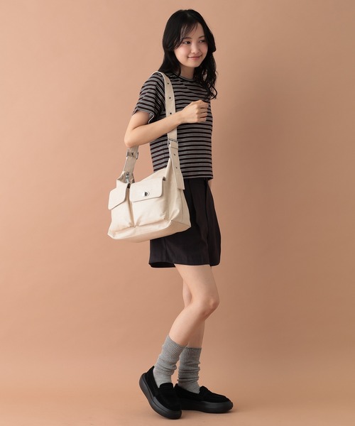 tiny tiny（ティニーティニー） ショルダーバッグ バッグ ハトメW