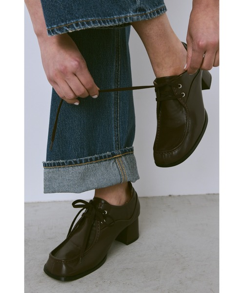 un/neu デッキシューズ モカシン レースUPスクエアヒールシューズ