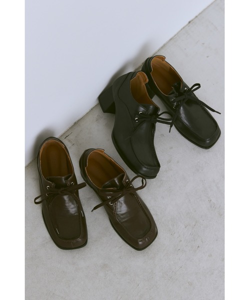 レースアップ　モカシンシューズ un/neu デッキシューズ モカシン レースUPスクエアヒール