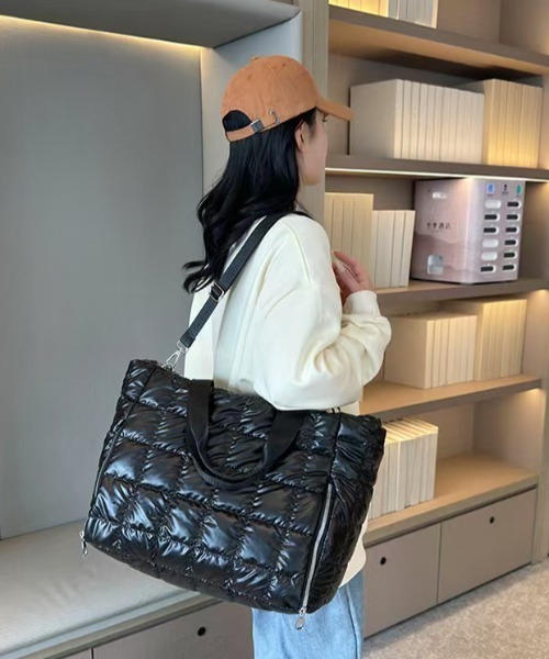 ボストンバッグ パフィー キルティング トラベルエナメルショルダー