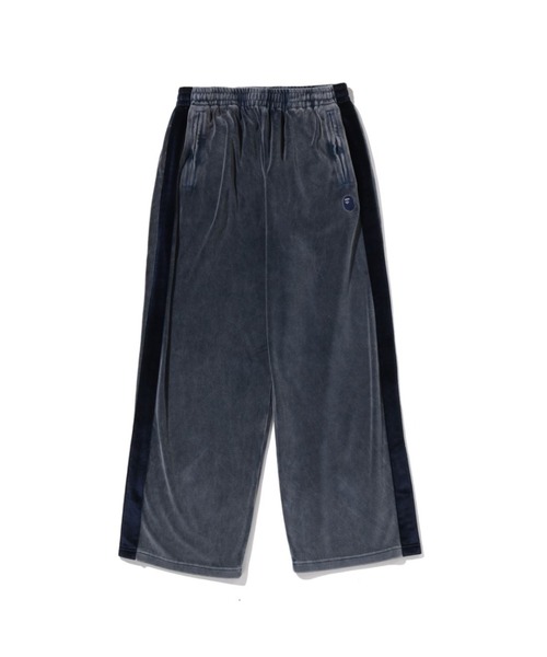 A BATHING APE（アベイシングエイプ） パンツ SNOW WASH LOOSE FIT