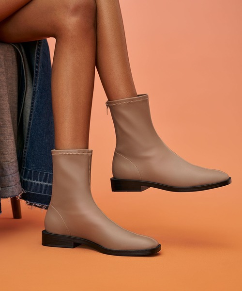 【CHARLES & KEITH】スクエア　アンクルブーツ 35 ベージュ CHARLES ＆ KEITH ブーツ スクエアトゥ ジップアップアンクル