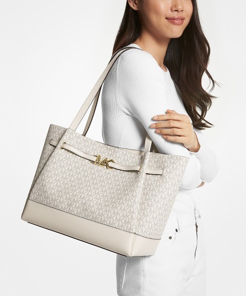 「MICHAEL KORS」 トートバッグ FREE ベージュ系その他 レディースの画像