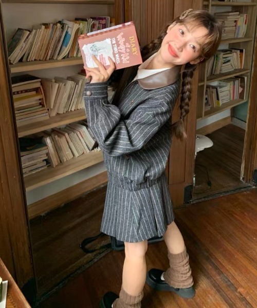 【美品】JUVENILE DELINQUENT パイソン柄セットアップ Lサイズ SHERU セットアップ 「セットアップ」襟切替ピンストライプ