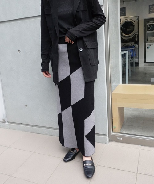 最終値下げ！FUMIE TANAKA 幾何学柄タイトスカート FUMIE TANAKA（フミエタナカ）の「【FUMIE=TANAKA