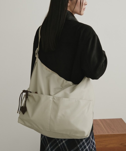 Aunt Marie's ショルダーバッグ バッグ フェイクレザーBIG