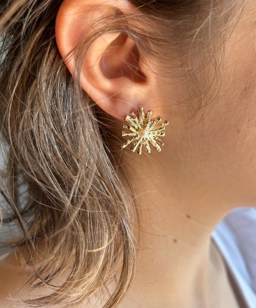 TSUTSUMI デイジーピアス