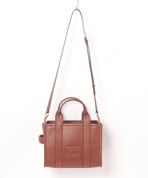 A.P.C アーペーセー　ルイゼットスクエア　ショルダーバッグ　レザー　ブラウン アーペーセー A.P.C. ショルダーバッグ ネックポーチ クロスボディ