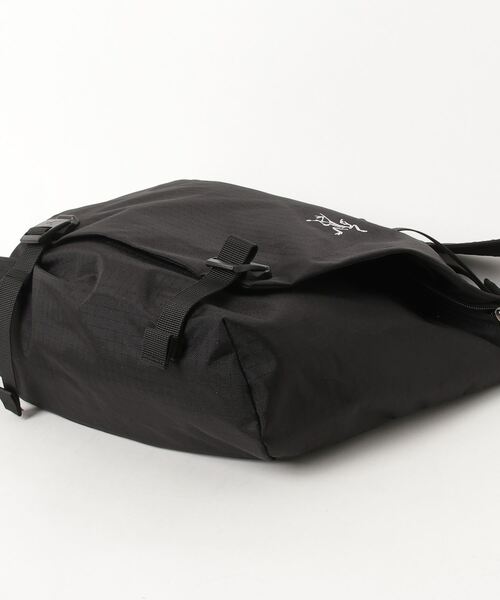 ARC'TERYX（アークテリクス） メッセンジャーバッグ - ブラック メンズ