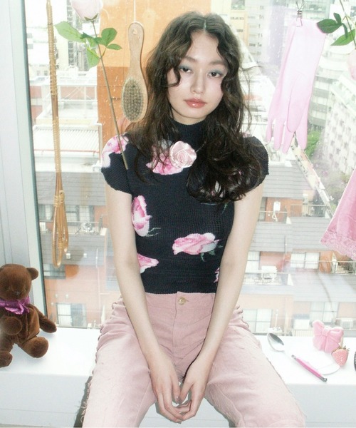musubore（ムスボレ） tシャツ pleated print tops ”scattered rose