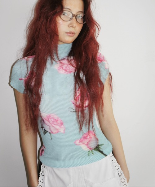 musubore（ムスボレ） tシャツ pleated print tops ”scattered rose