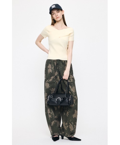 ニット セーター CROSS OFF SHOULDER トップス レディースの画像