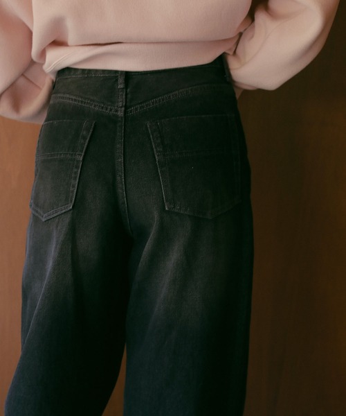 【新品未使用品♪】春色 センターシームワイドデニムパンツ　グリーン セール】センターシームデニムパンツ（デニムパンツ）｜MUHET