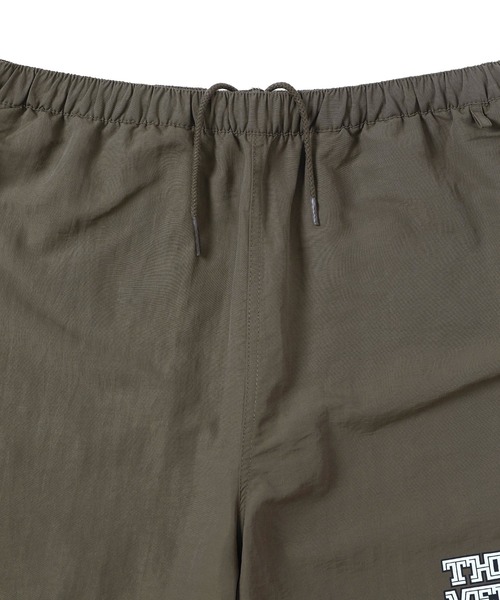 thisisneverthat パンツ Big Logo Nylon Shorts メンズ